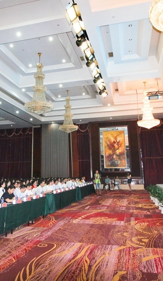 【慕容慎行同志先进事迹巡讲系列-三明站】新华网‖【组图】医者仁心·榜样力量 【慕容慎行同志先进事迹巡讲系列-三明站】新华网‖【组图】医者仁心·榜样力量