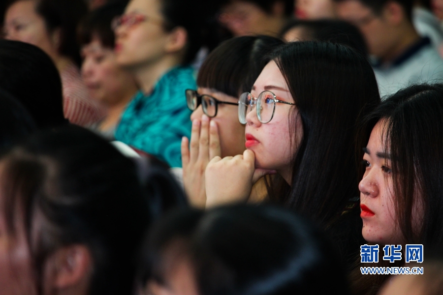 【慕容慎行同志先进事迹巡讲系列-三明站】新华网‖【组图】医者仁心&middot;榜样力量