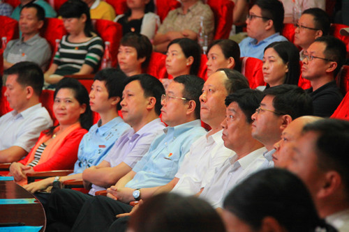 【慕容慎行同志先进事迹巡讲系列-宁德站】中国生命关怀协会医院人文建设委员会官方网站‖闽东医院：选派36名医务人员参加慕容慎行同志先进事迹报告会