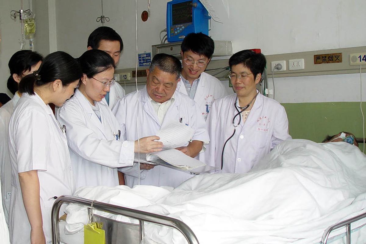 新华网‖慎行一生 尽显大医风范