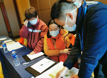 2020年2月18日，福建省对口支援宜昌防治新型冠状病毒肺炎支援队后期保障组讨论医疗队员的衣食住行保障工作