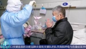 『直通宜昌』二月二，剃喜头，平安福，千纸鹤……病房里的小确幸，背后是浓浓的医患情2