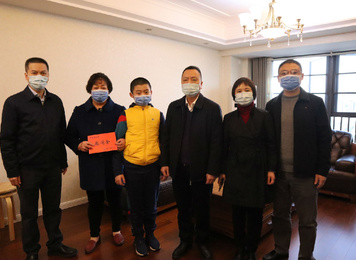 2020年1月28日，福建医大附一医院院领导慰问援鄂医疗队员家属