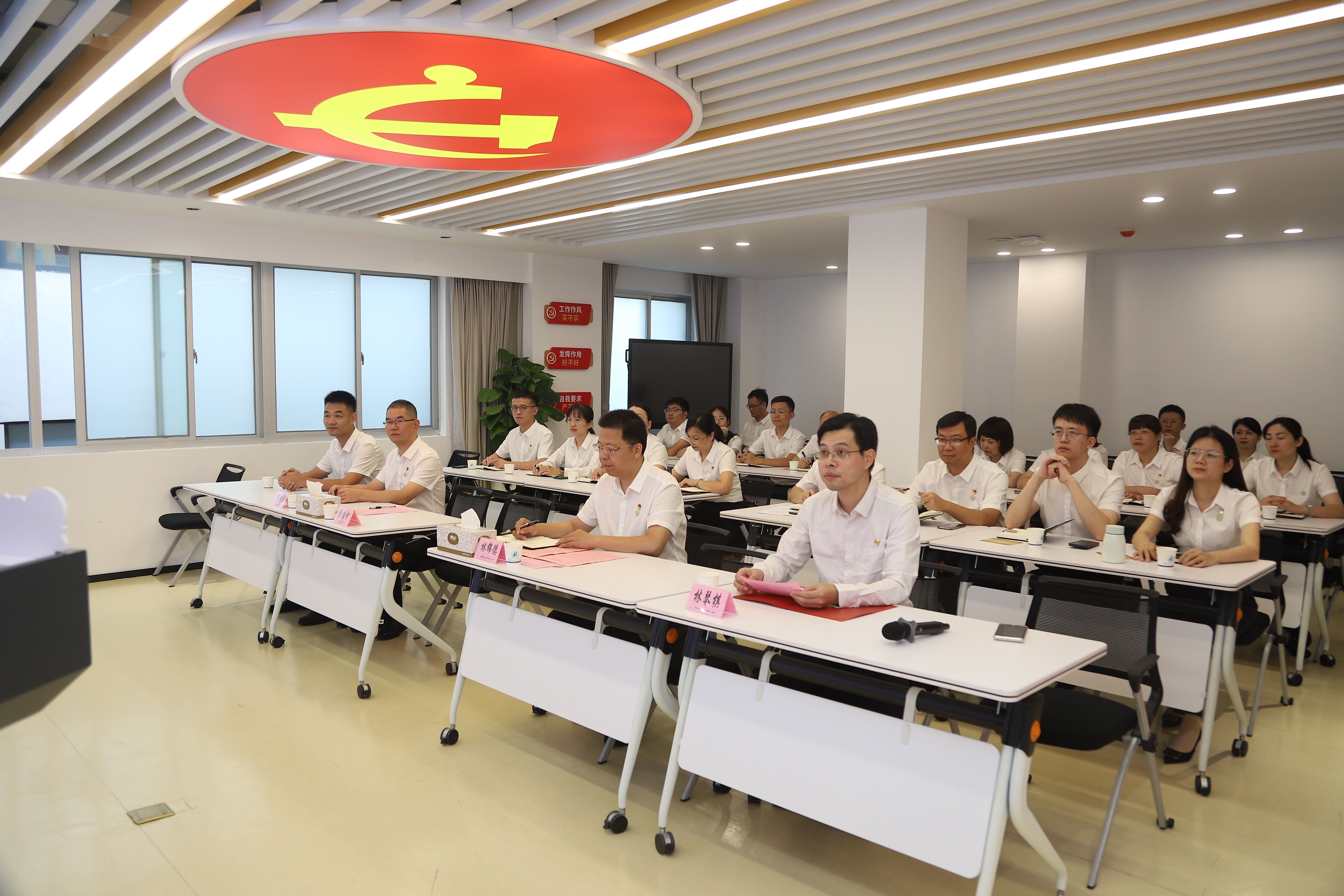 我院成功举办“县”代化医院管理能力提升工程之安溪县中医院中层干部岗位胜任力系列研修班