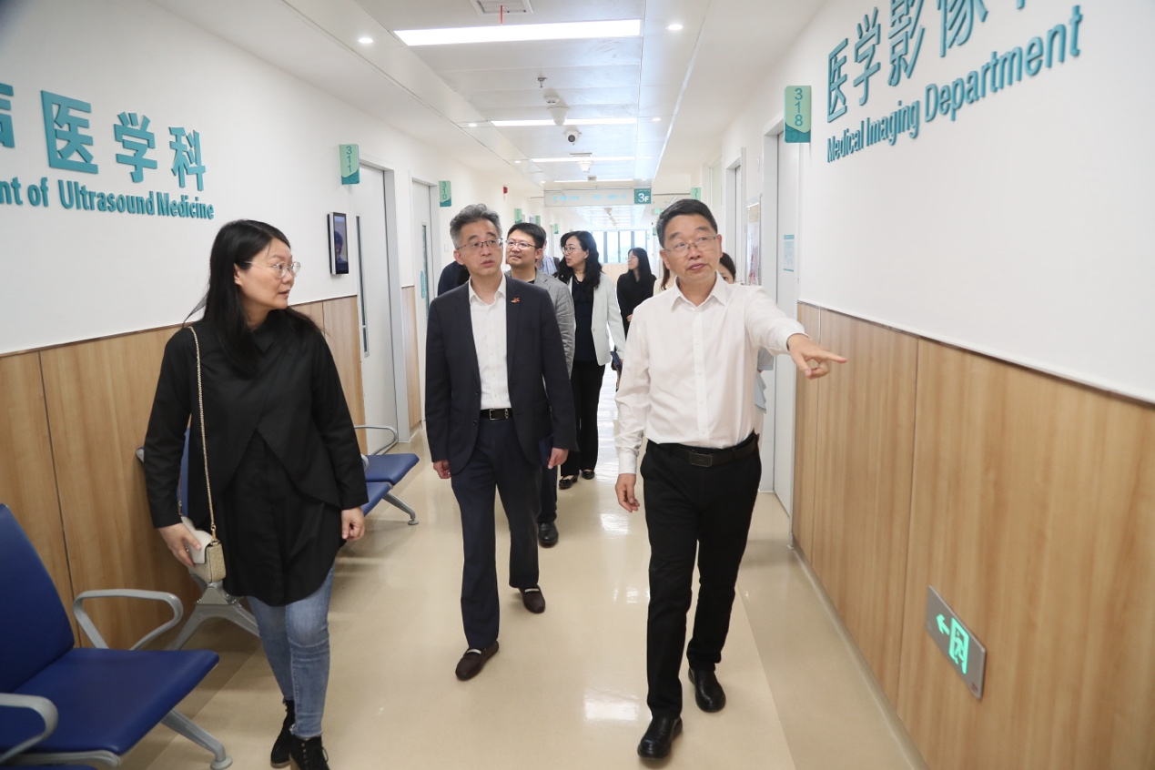 肤美心善，艺高德厚！华山医院皮肤科将常驻福医附一医院滨海院区、奥体院区啦