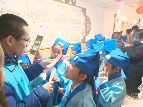 我院中医科胸外科联合举办“元宵妙趣研学挑战营”活动